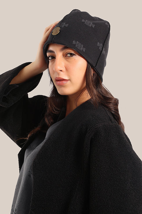 Reversible patterned jacquard hat